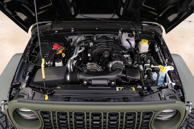 Used 2025 Jeep Gladiator Sport AWD/4WD image 82