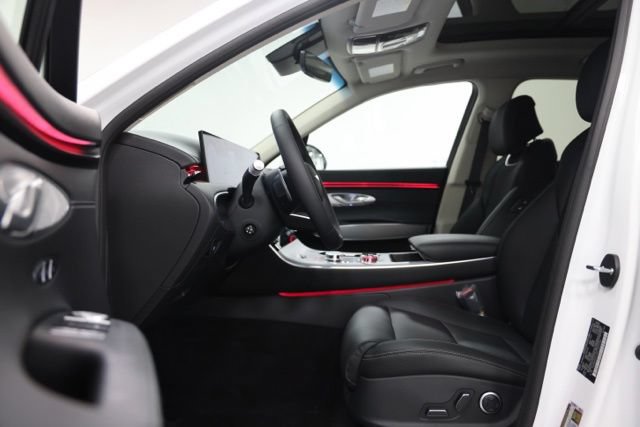New 2026 Genesis GV70 2.5T Select AWD/4WD image 17