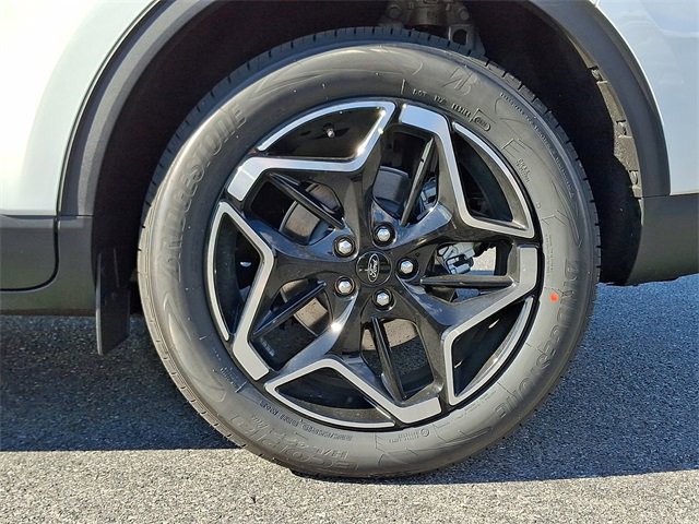 New 2026 Ford Escape Platinum w/ Premium Technology Package image 5