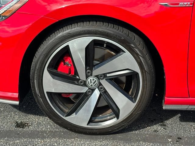 Used 2018 Volkswagen GTI SE w/ SE Leather Package FWD image 9