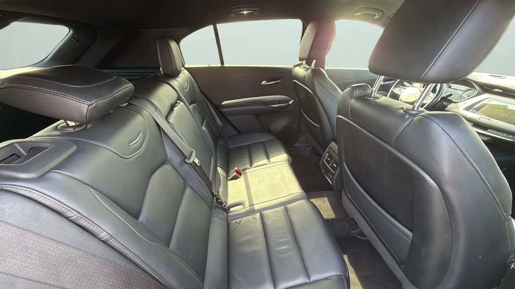 Used 2023 Cadillac XT4 Premium Luxury image 18