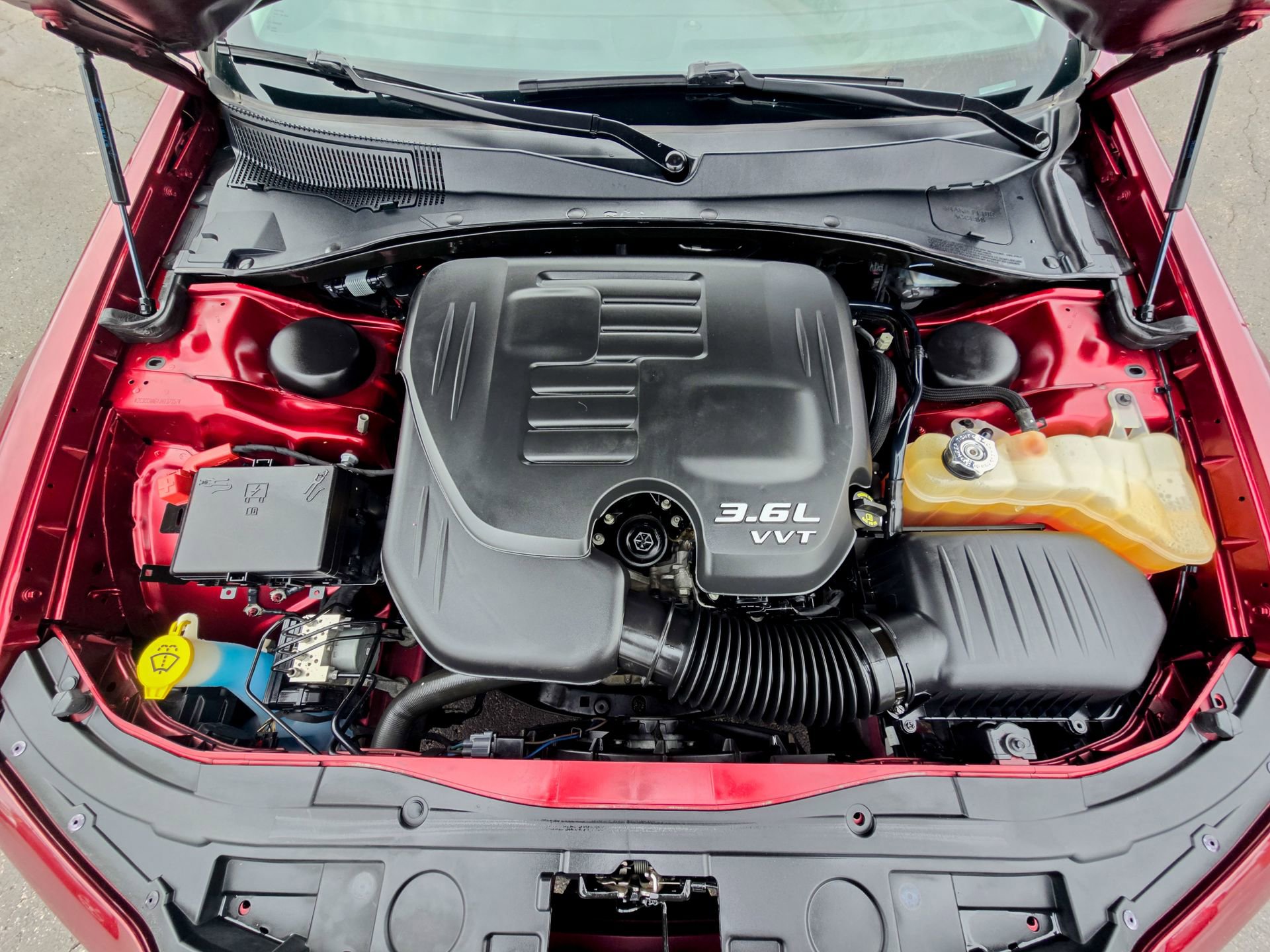 Used 2018 Chrysler 300 Touring image 41