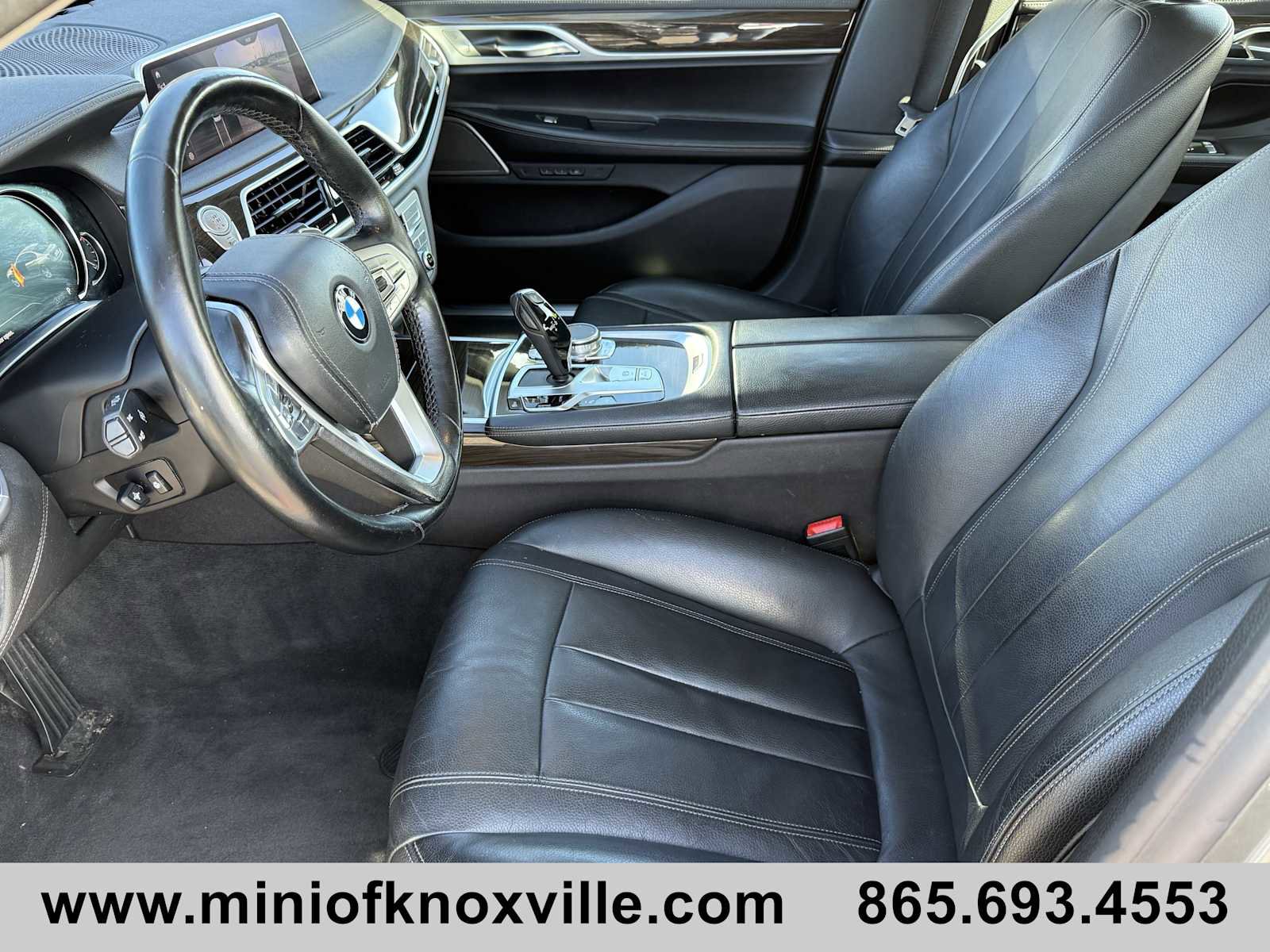 Used 2019 BMW 740i w/ Cold Weather Package image 10