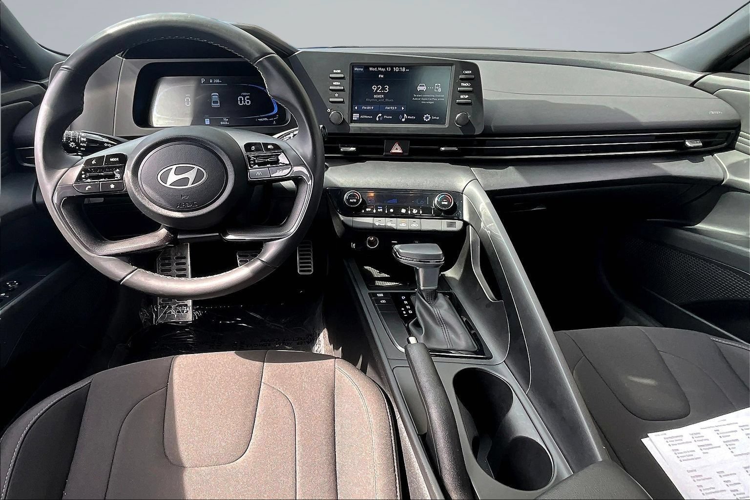 Used 2025 Hyundai Elantra Sport FWD image 8