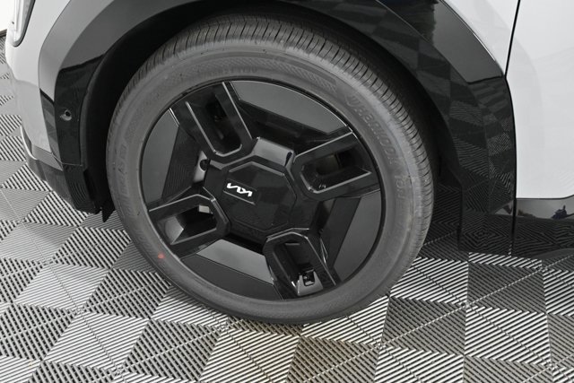 New 2026 Kia EV9 GT-Line image 5