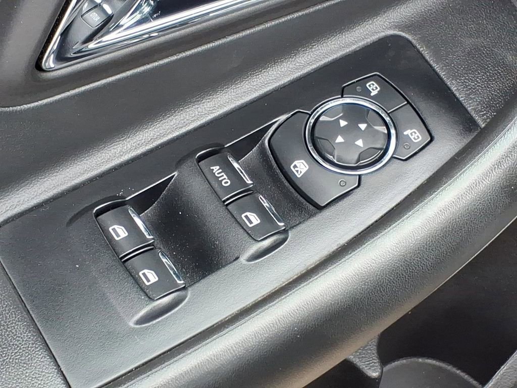 Used 2013 Ford Taurus SEL FWD image 14