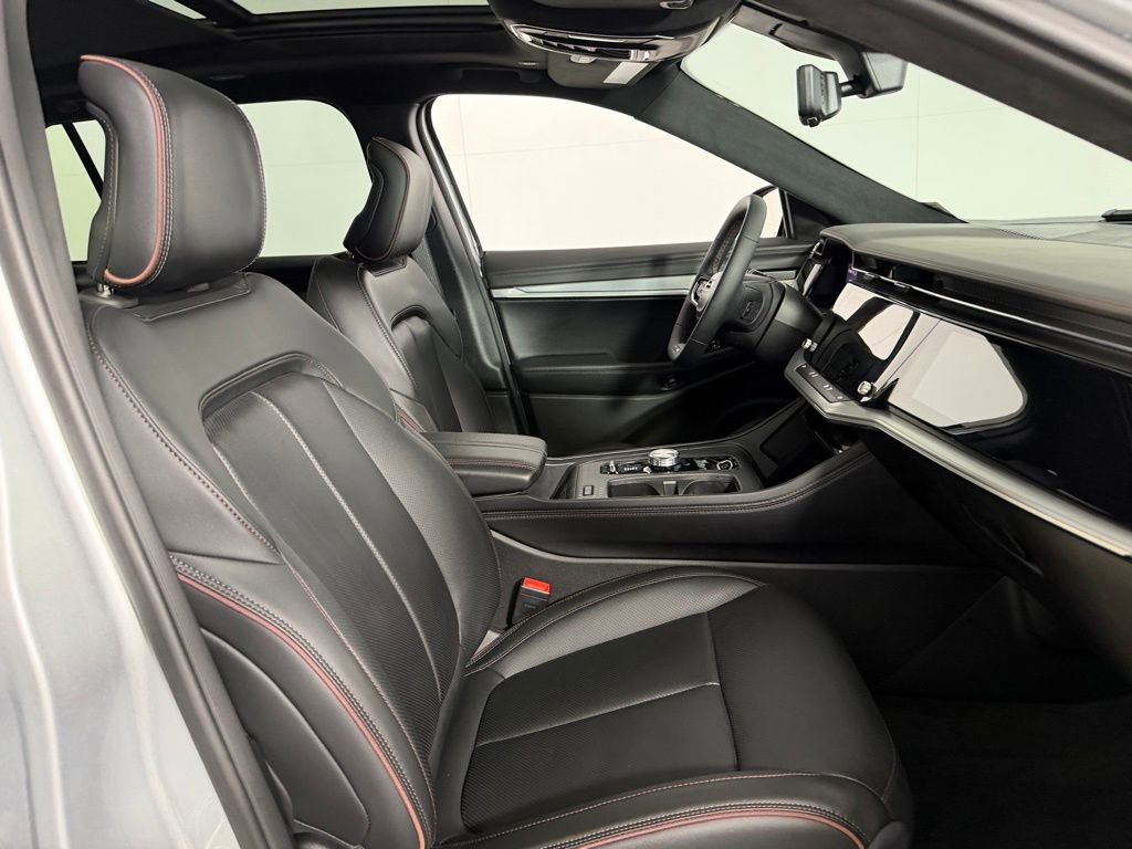 Used 2025 Jeep Wagoneer S Launch Edition image 35