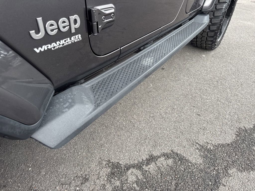 Used 2020 Jeep Wrangler Unlimited Sahara AWD/4WD image 15