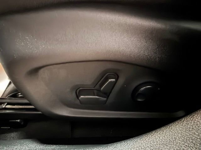 Used 2022 Jeep Compass High Altitude AWD/4WD image 16