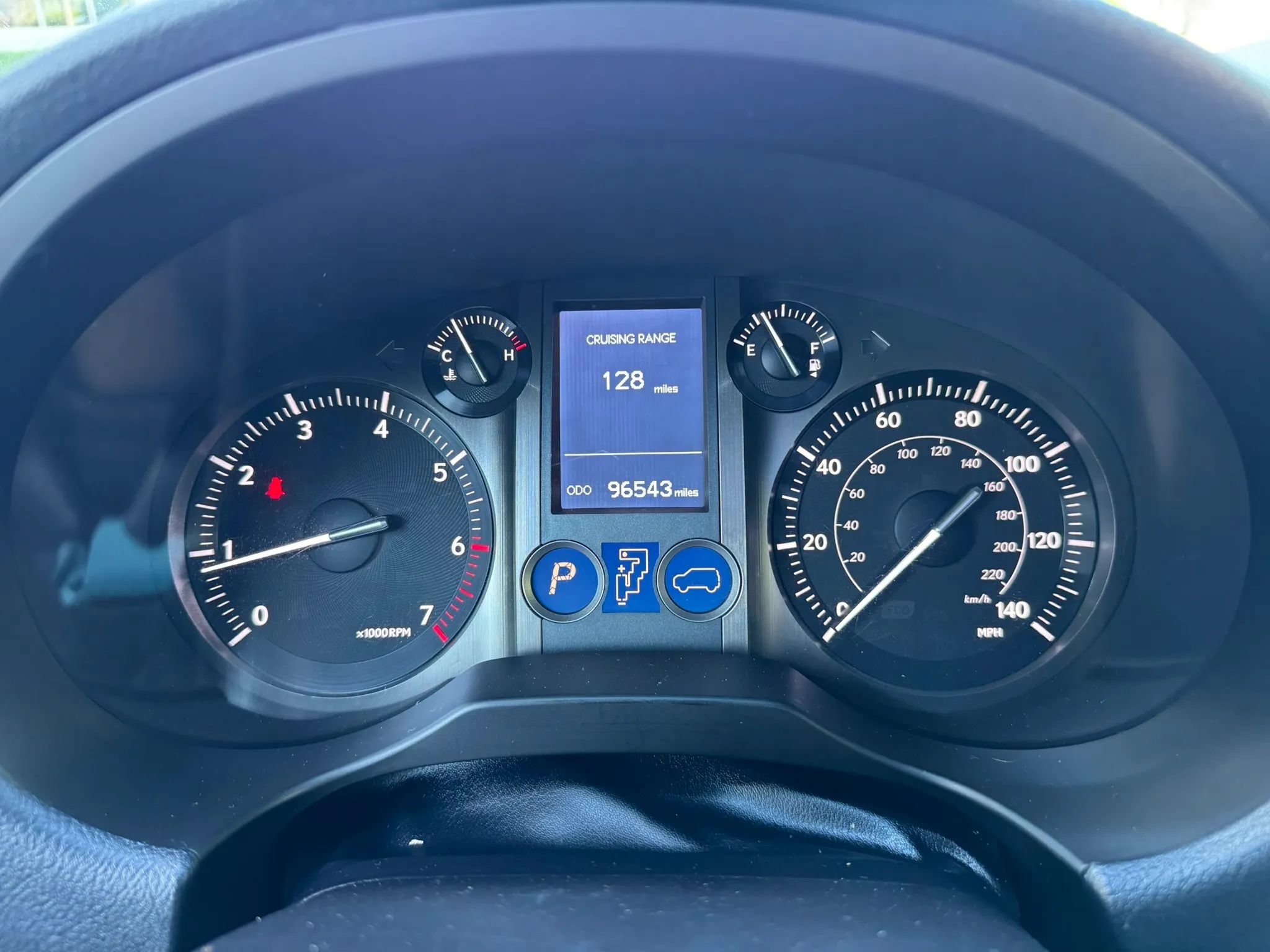 Used 2016 Lexus GX 460 w/ Premium Package AWD/4WD image 32