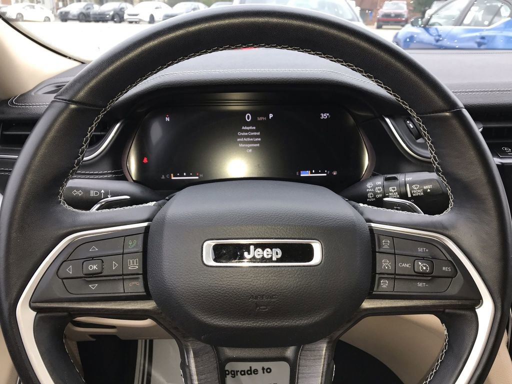 Used 2022 Jeep Grand Cherokee L Limited w/ Luxury Tech Group II image 14