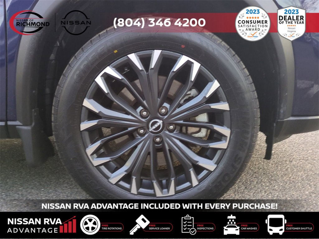 Used 2025 Nissan Rogue SL w/ Tech Package image 12