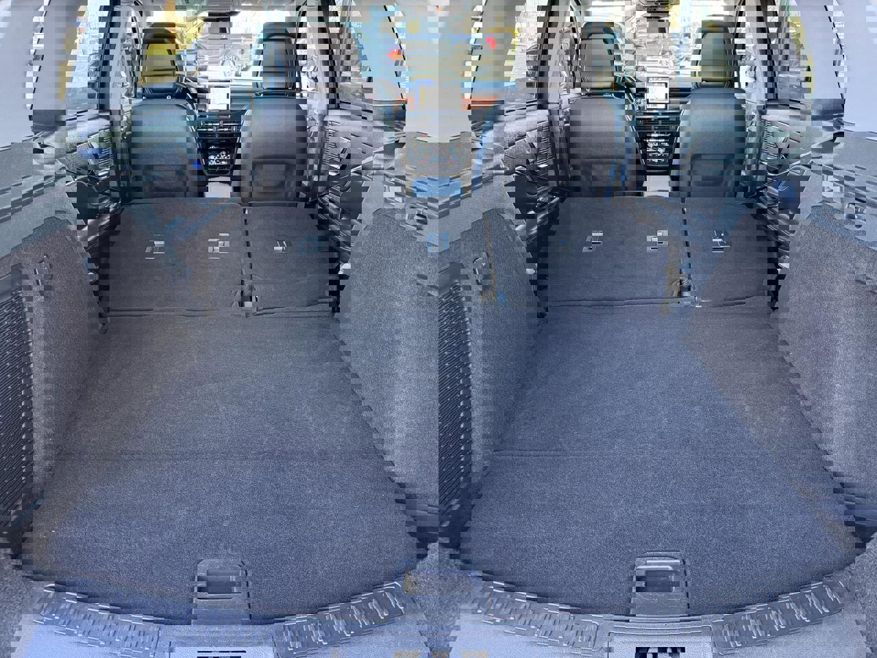 Used 2022 Lincoln Corsair Reserve w/ Equipment Group 201A image 47