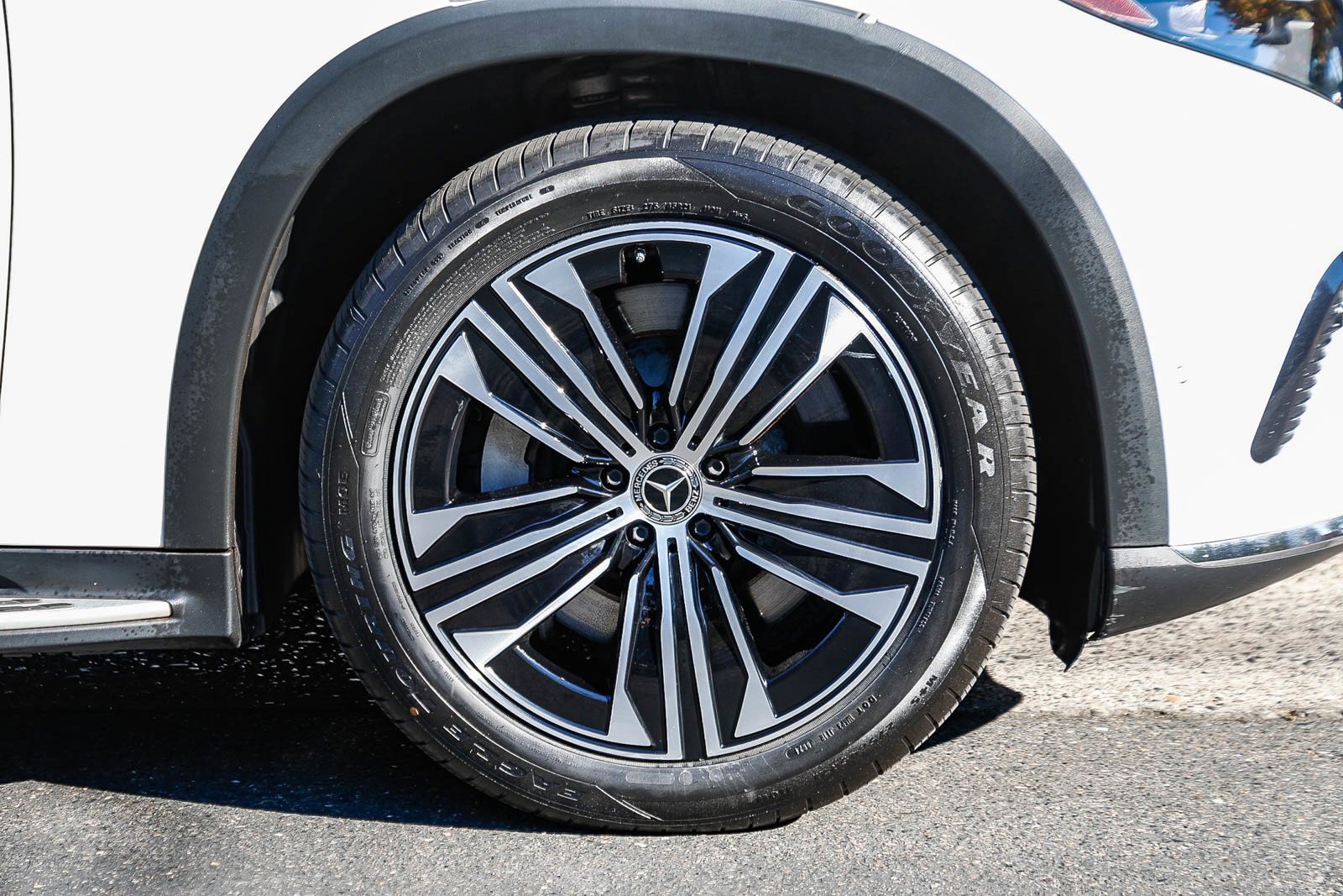 Certified 2023 Mercedes-Benz EQS 450+ 4MATIC SUV image 9