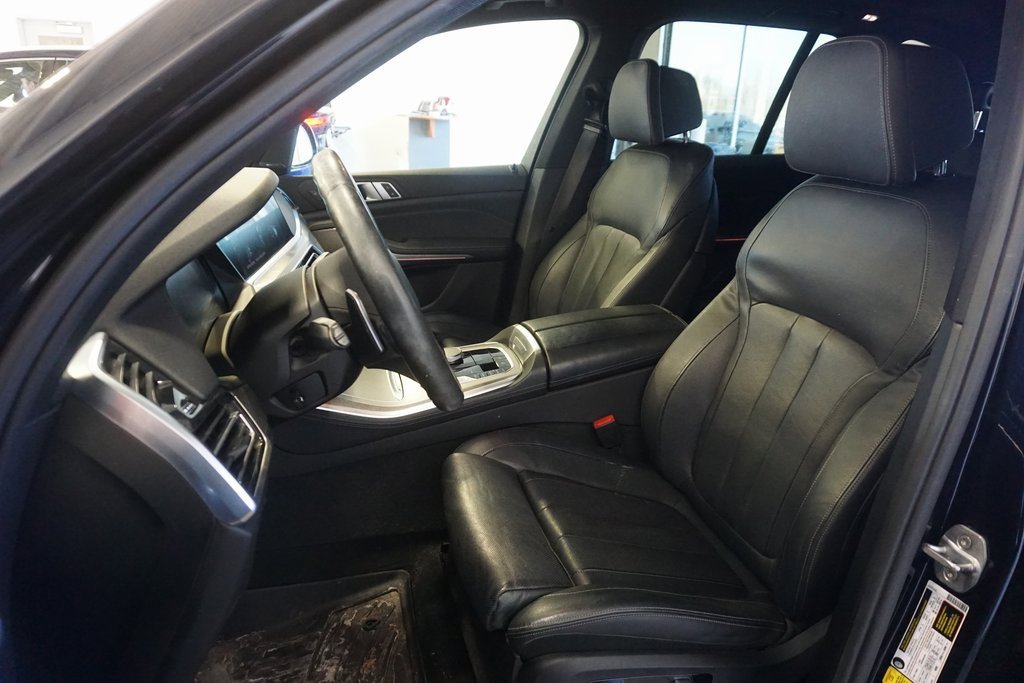 Used 2019 BMW X5 xDrive50i w/ M Sport Package image 22