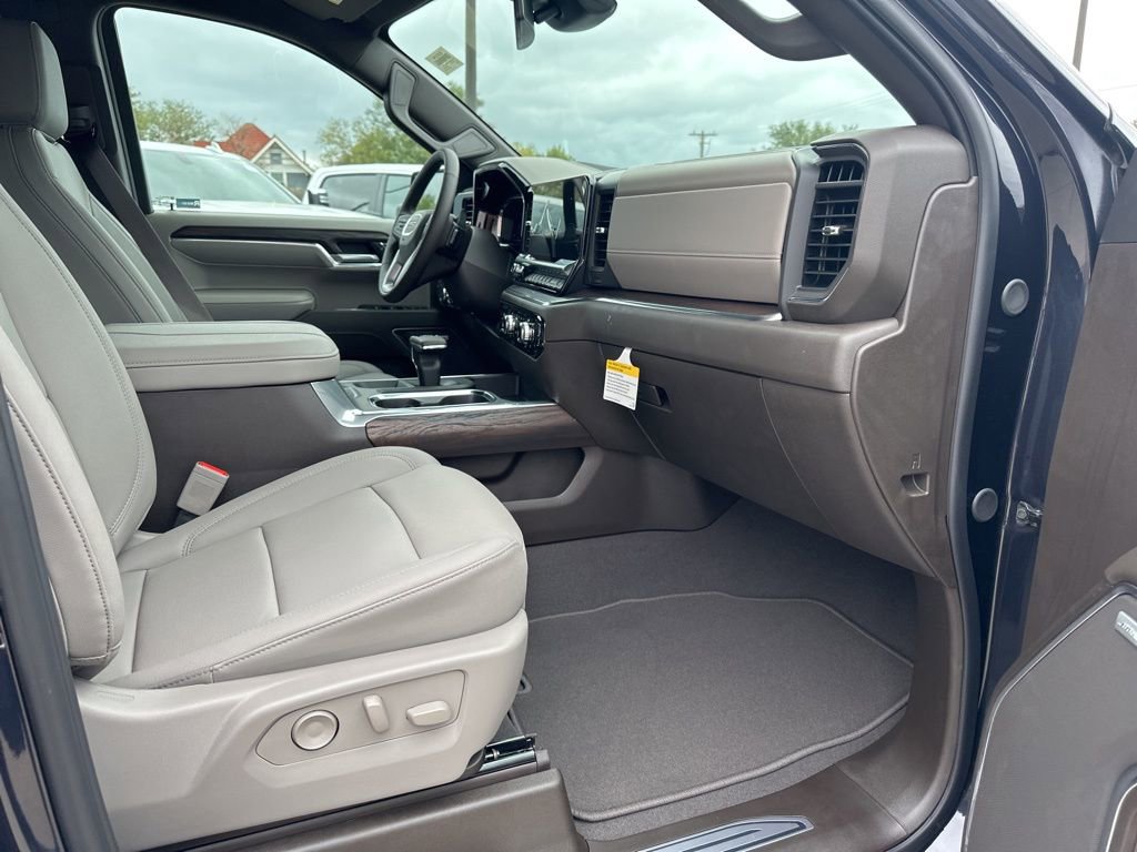 Used 2024 GMC Sierra 1500 SLT w/ SLT Premium Package AWD/4WD image 24
