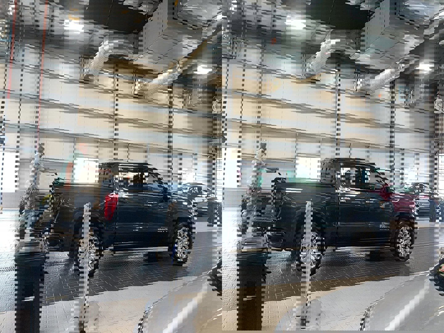 Used 2022 GMC Sierra 1500 Denali w/ Denali Reserve Package image 9