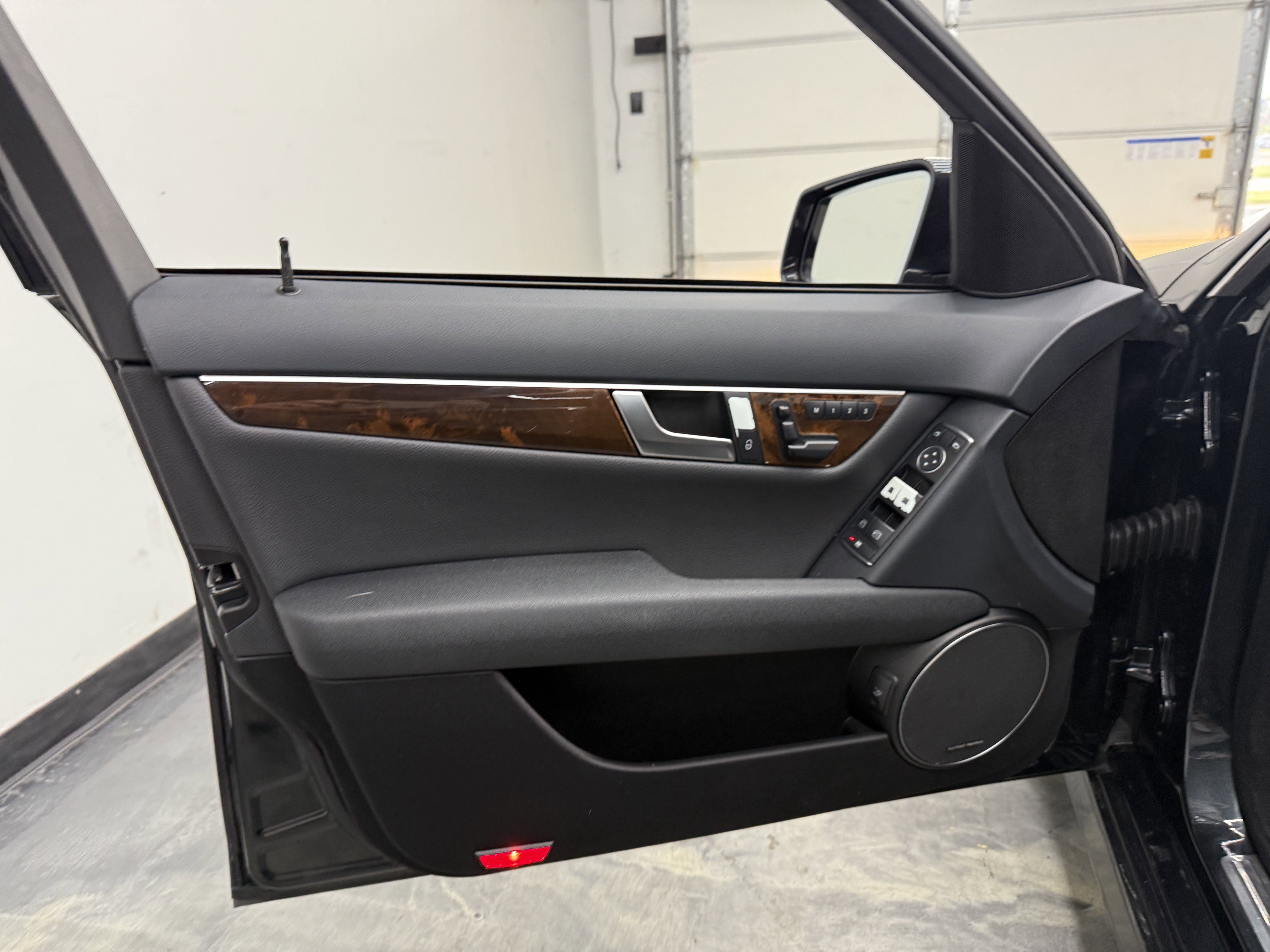 Used 2012 Mercedes-Benz C 300 4MATIC Sedan image 10