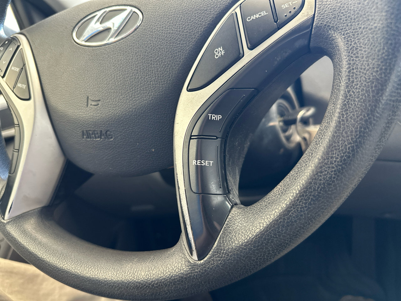 Used 2012 Hyundai Elantra GLS w/ Preferred Pkg 3 image 41