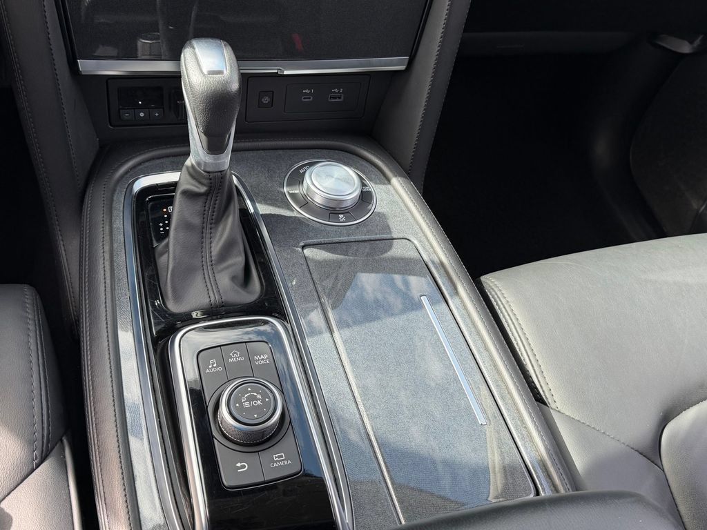 Used 2024 Nissan Armada SV AWD/4WD image 15