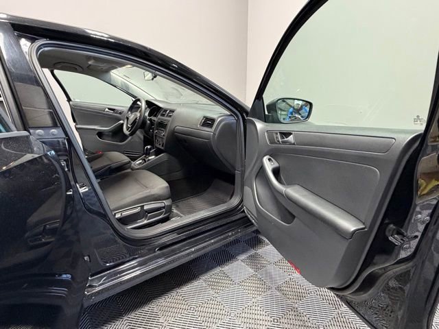 Used 2015 Volkswagen Jetta S image 18