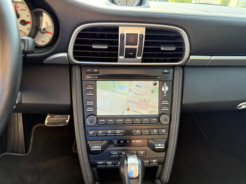 Used 2011 Porsche 911 Turbo AWD/4WD image 15