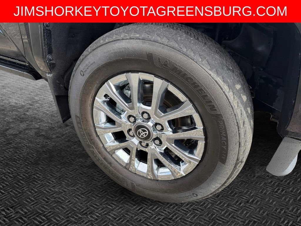 Used 2024 Toyota Tacoma Limited w/ Limited Package (LT) AWD/4WD image 11