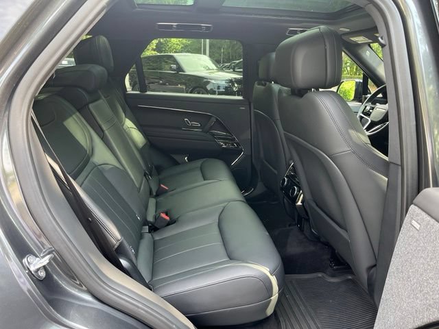 Certified 2025 Land Rover Range Rover Sport SE AWD/4WD image 13