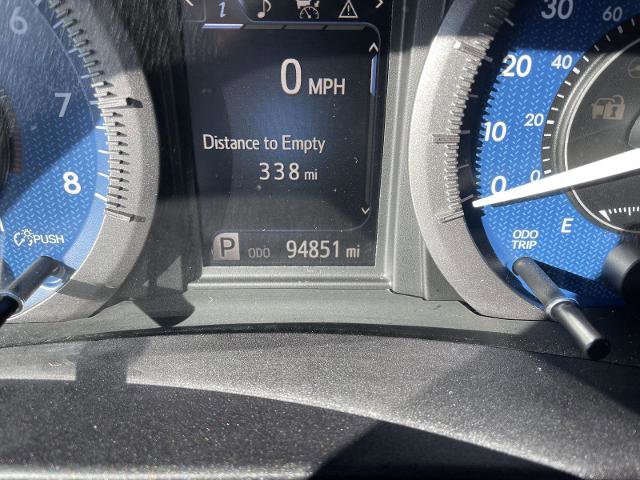 Used 2020 Toyota Sienna XLE image 3