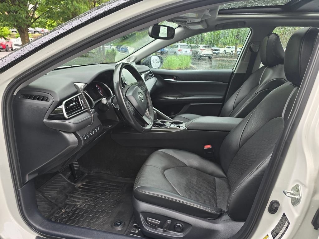Used 2022 Toyota Camry XSE w/ Navigation Package AWD/4WD image 15