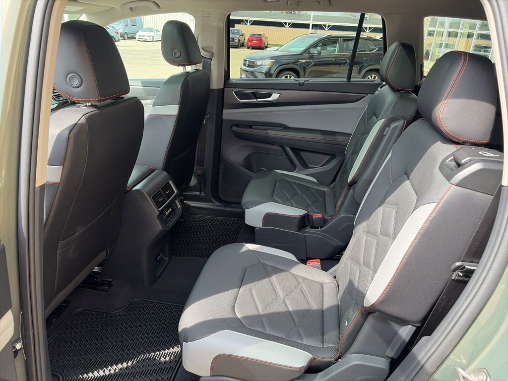 Certified 2025 Volkswagen Atlas Peak Edition SE image 13