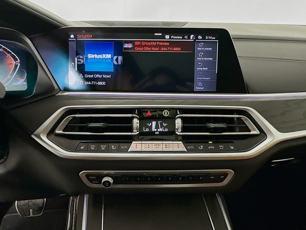 Used 2022 BMW X7 xDrive40i w/ M Sport Package image 15