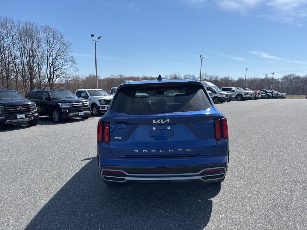 Used 2022 Kia Sorento SX image 5