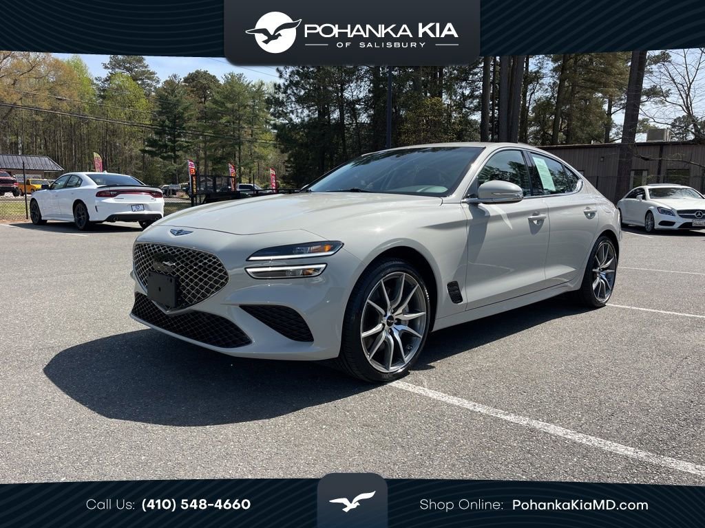 Used 2025 Genesis G70 2.5T image 1