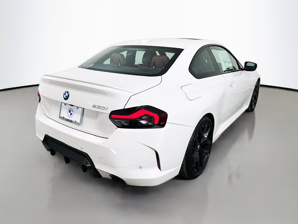 Used 2026 BMW 230i Coupe w/ M Sport Package RWD image 5