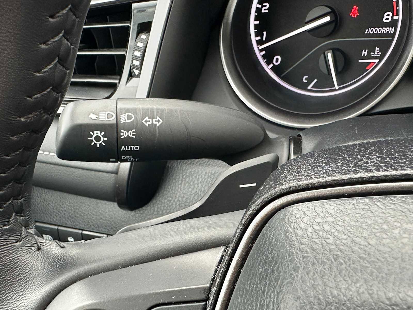 Used 2024 Toyota Camry SE image 36