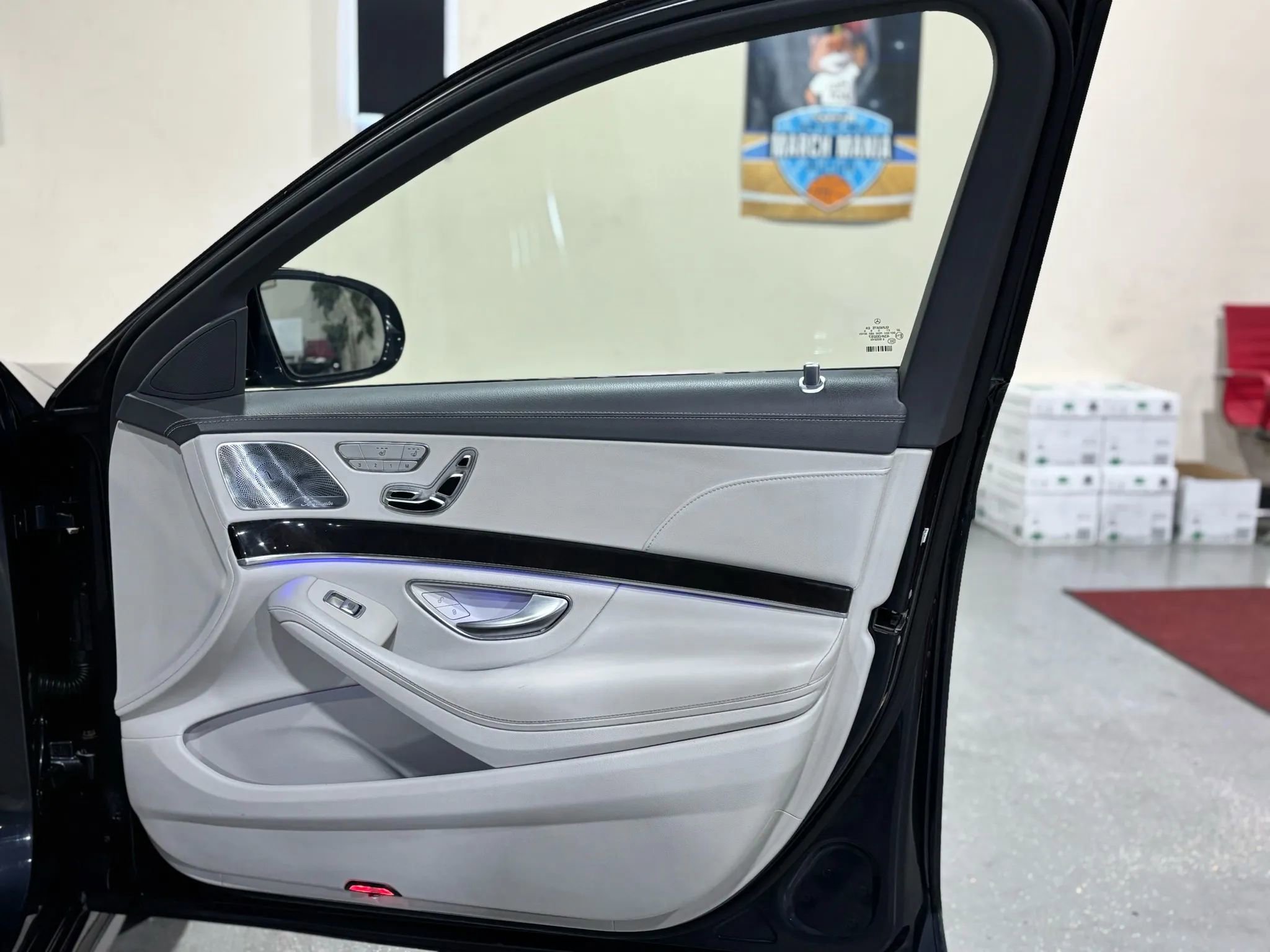 Used 2016 Mercedes-Benz S 550 Sedan image 16