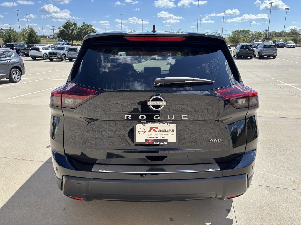 New 2026 Nissan Rogue SV w/ Cold Weather Package image 5