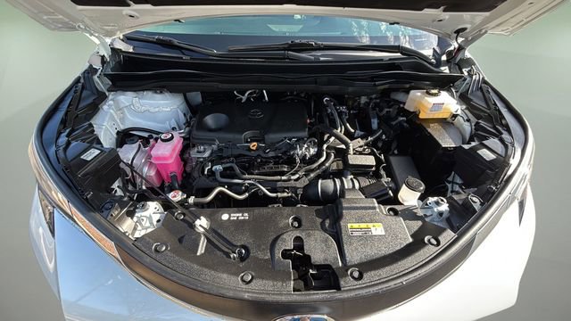 Used 2023 Toyota Sienna XLE w/ XLE Plus Package image 33