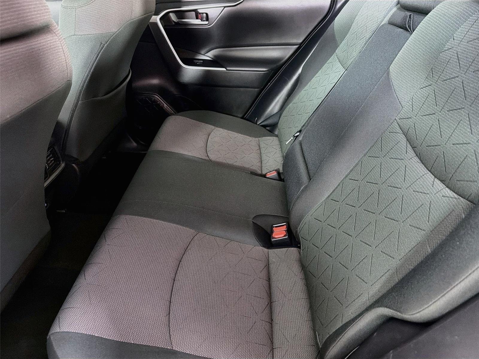 Used 2023 Toyota RAV4 XLE FWD image 22