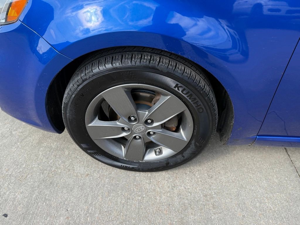 Used 2012 Kia Forte Koup EX image 13