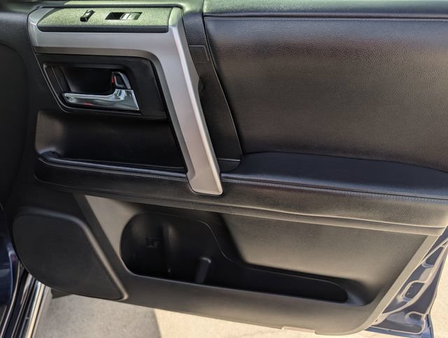 Used 2022 Toyota 4Runner Limited AWD/4WD image 37