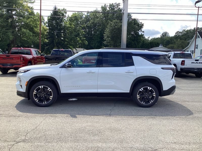 New 2027 Chevrolet Traverse LT w/ Sun and Wheel Package AWD/4WD image 4