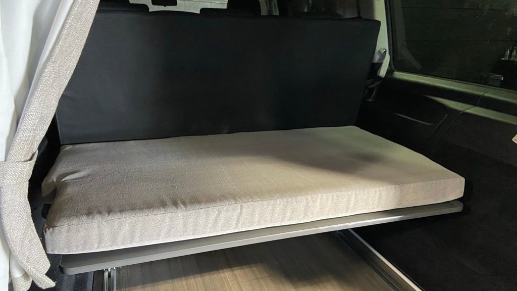 Used 2021 Mercedes-Benz Metris Passenger image 14