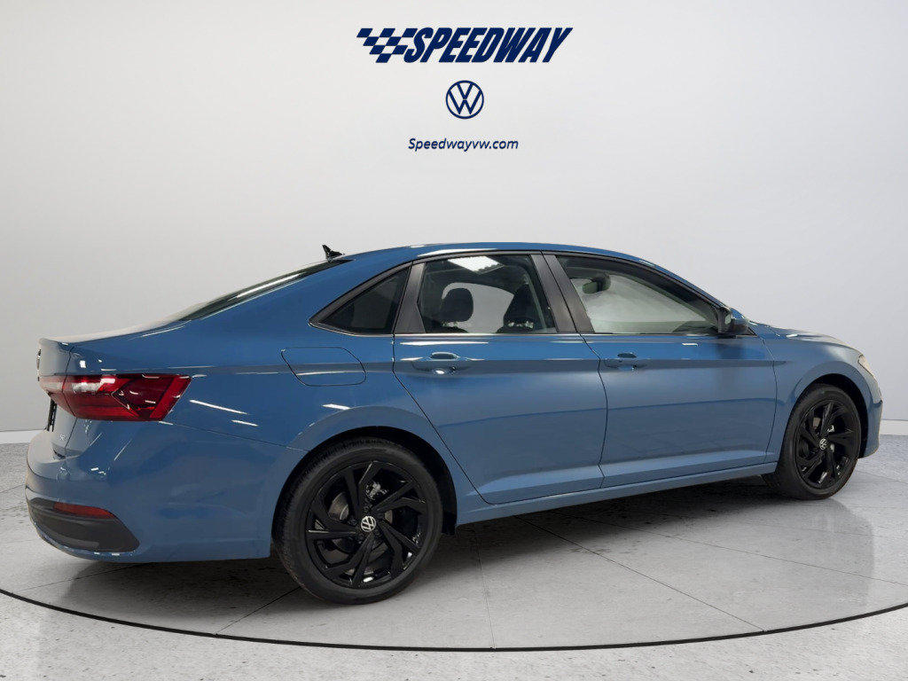 New 2026 Volkswagen Jetta SE FWD image 5
