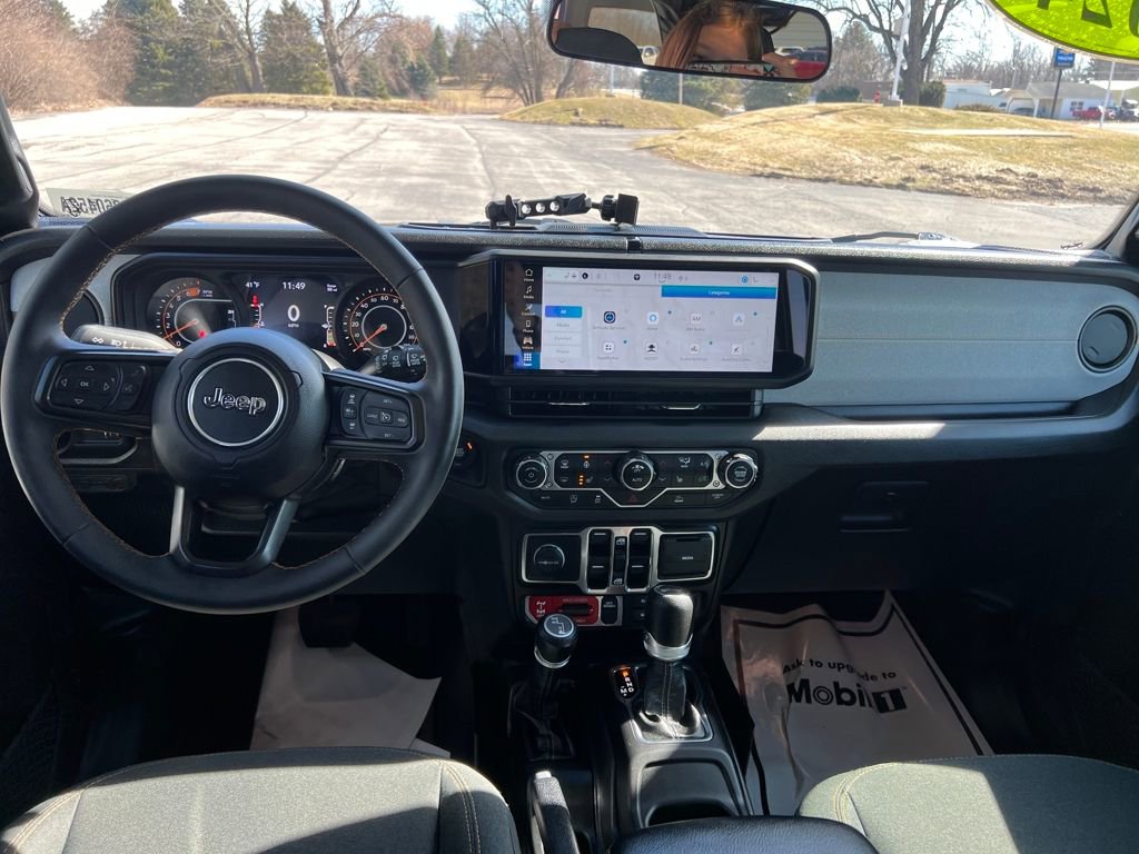 Used 2024 Jeep Wrangler Willys image 25