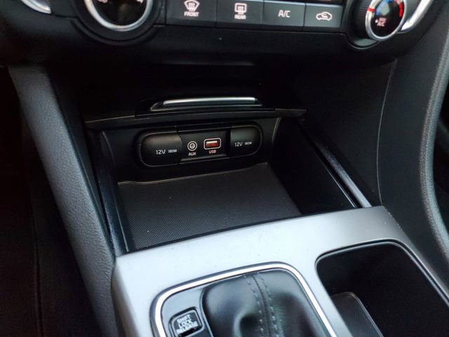 Used 2020 Kia Optima SE image 23