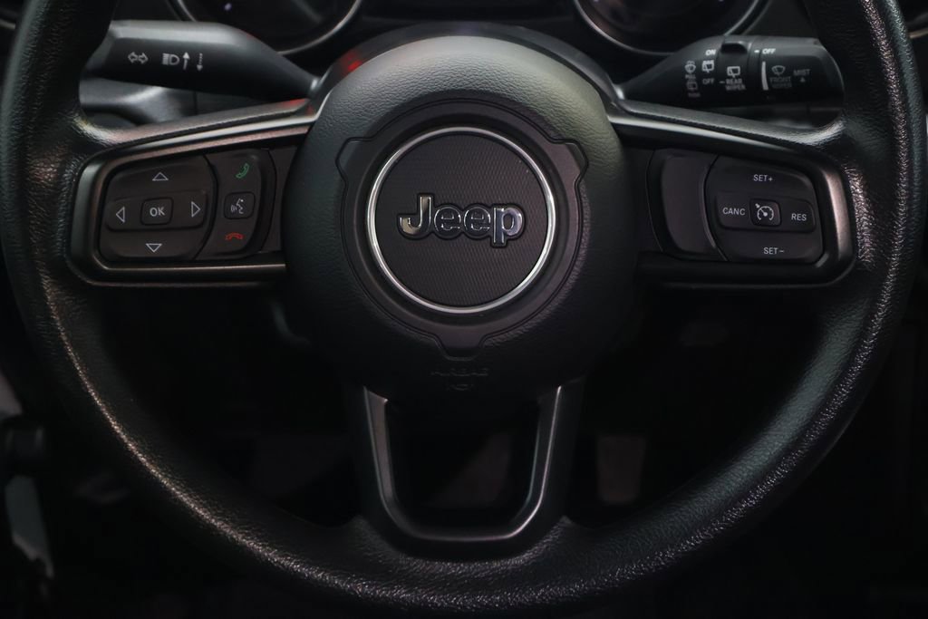 Used 2023 Jeep Wrangler Sport image 17