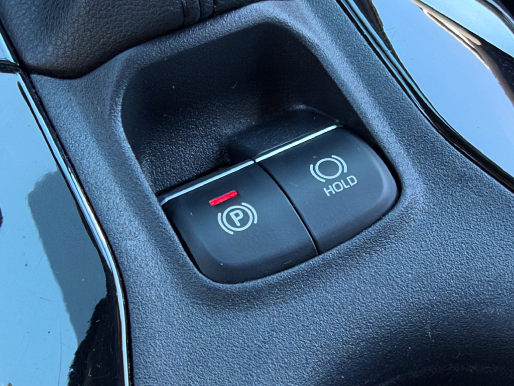 Used 2020 Toyota Corolla XSE FWD image 23
