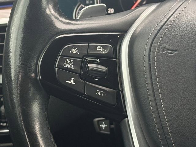 Used 2018 BMW 530e w/ Premium Package 2 image 11